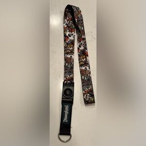 🌸 Walt Disney World Parks Mickey & Friends Urban Graffiti Lanyard